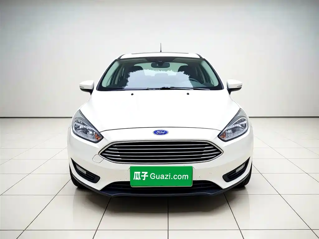 Ford Focus 2018 — фото 2
