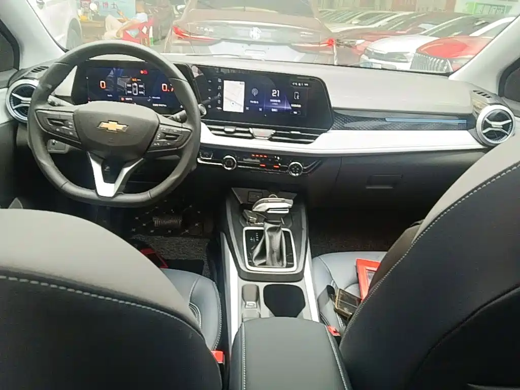 Chevrolet Cruze 2025 — фото 10