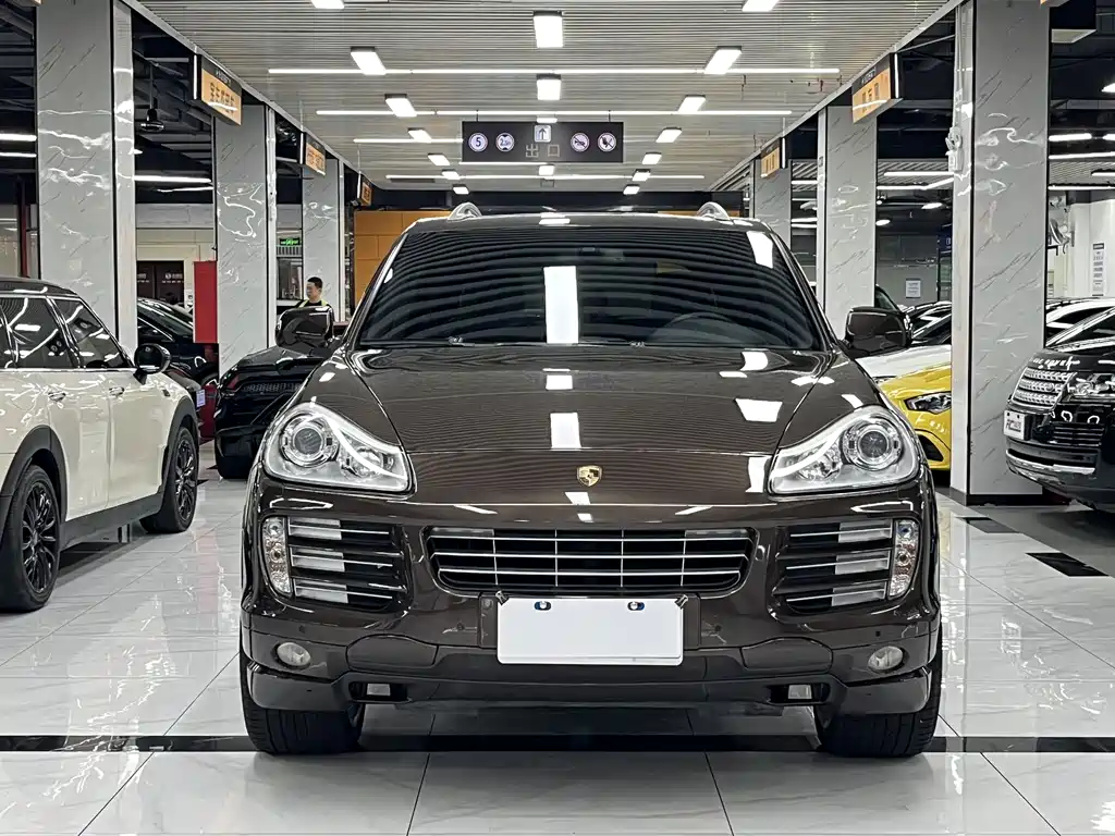 Porsche Cayenne 2009 — фото 2