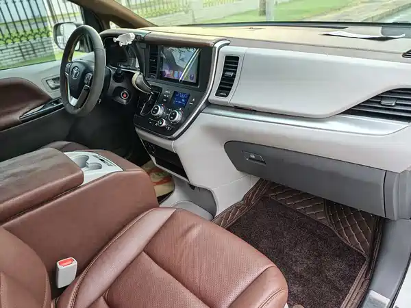 Toyota Sienna 2018