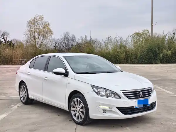 Peugeot 408 2015