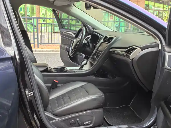 Ford Mondeo 2013