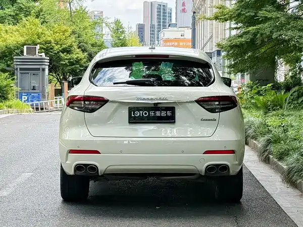Maserati Levante 2022