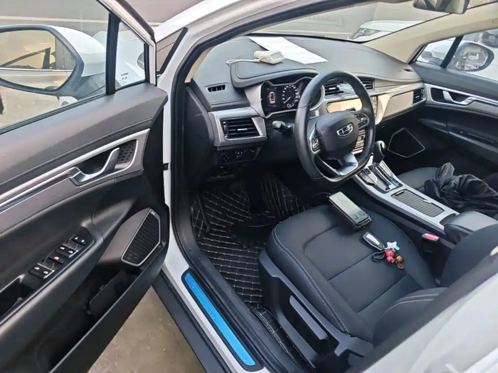 Geely Emgrand GS 2019 — фото 16