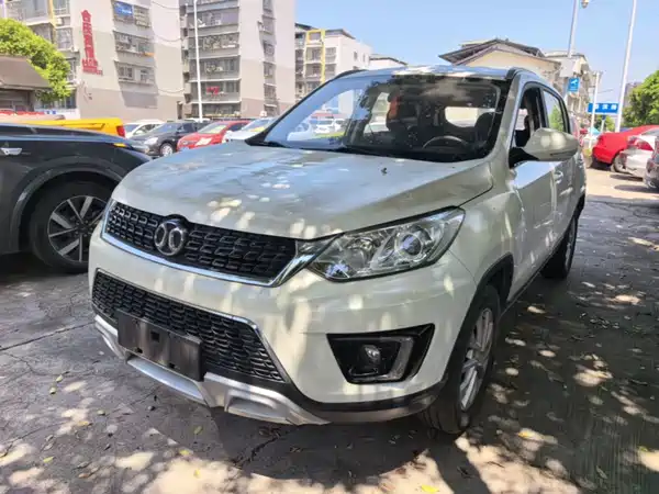 BAIC Shenbao X35 2016