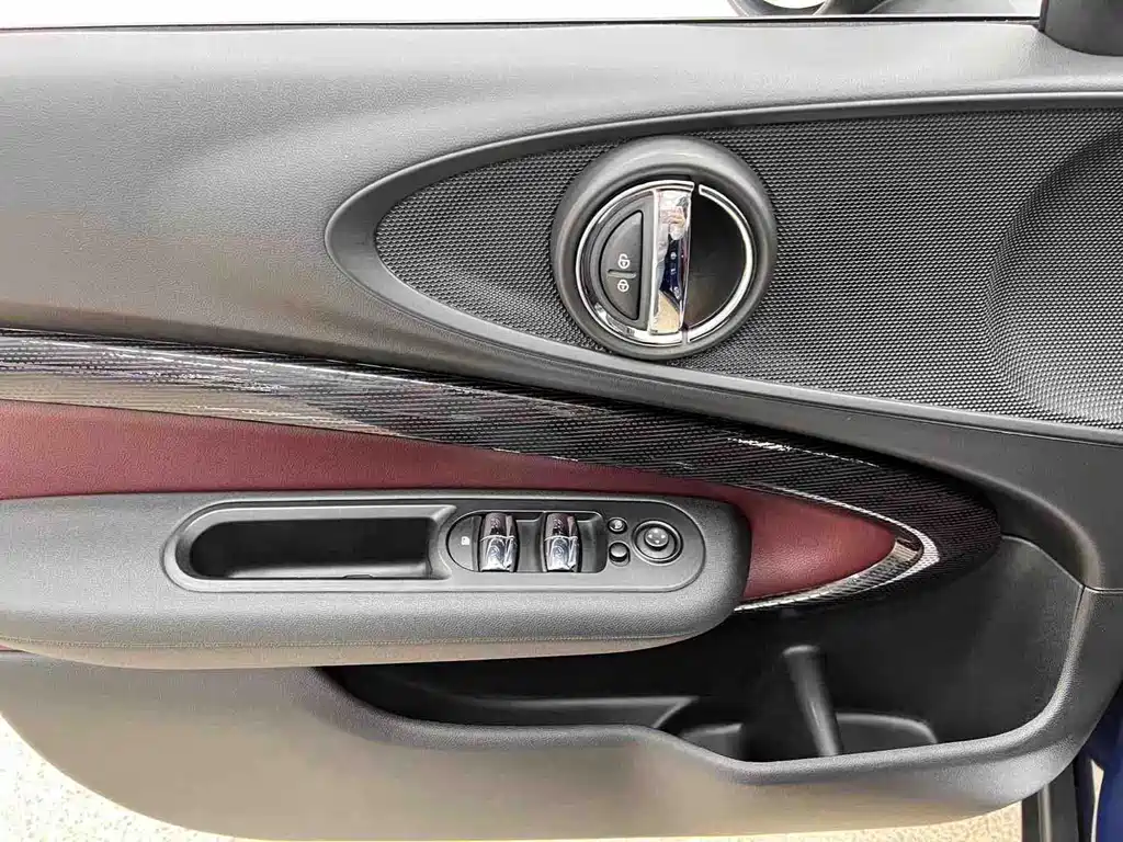 MINI Clubman 2019 — фото 9