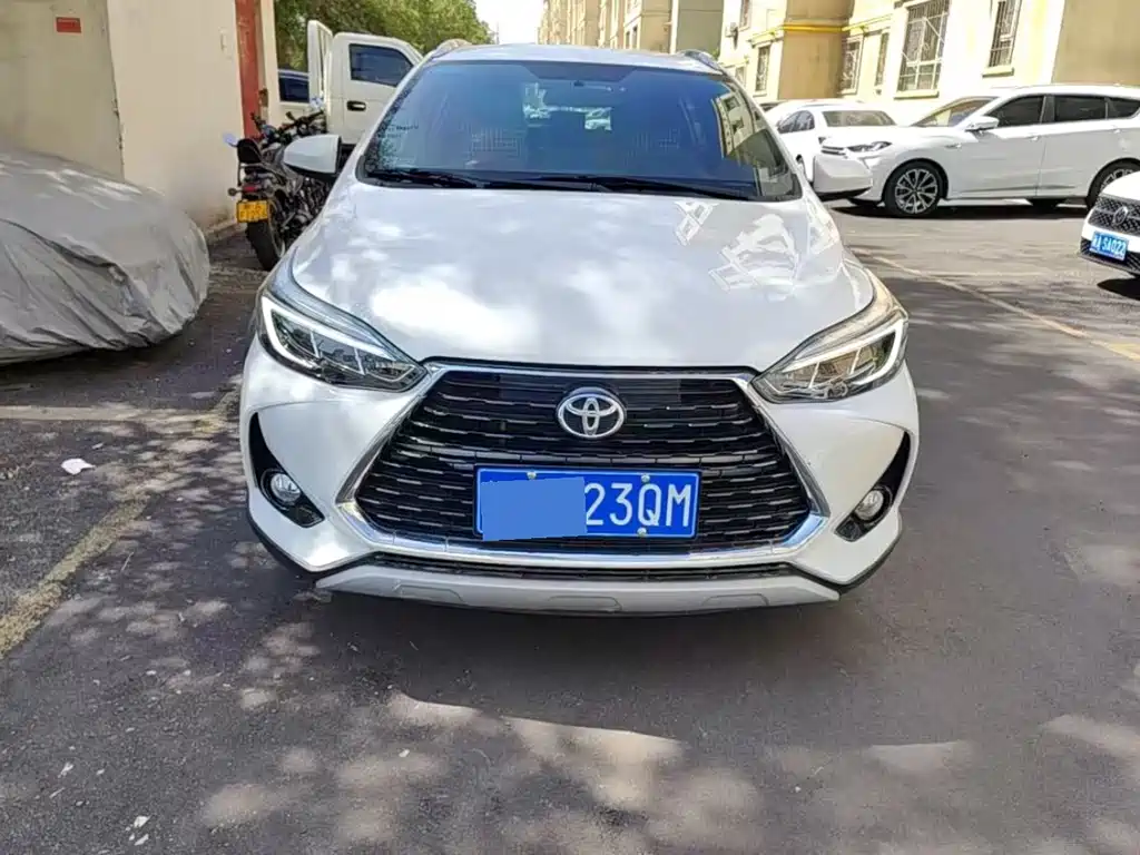 Toyota Yaris L 2023