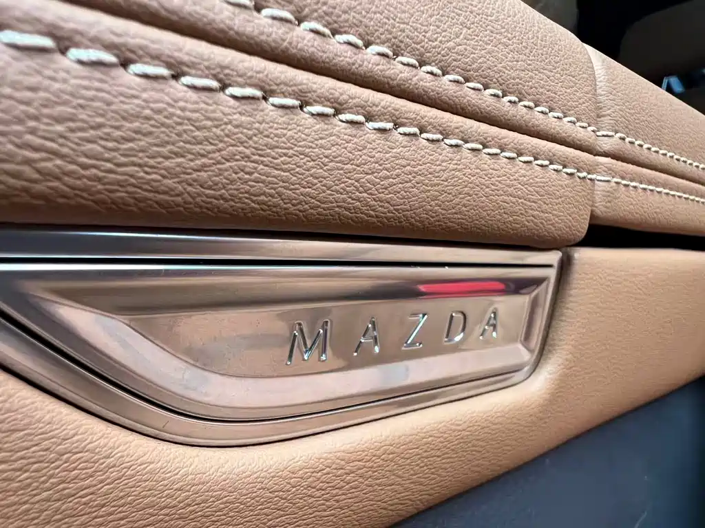 Mazda EZ-6 2024 — фото 15