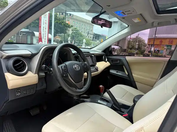 Toyota RAV4 2016