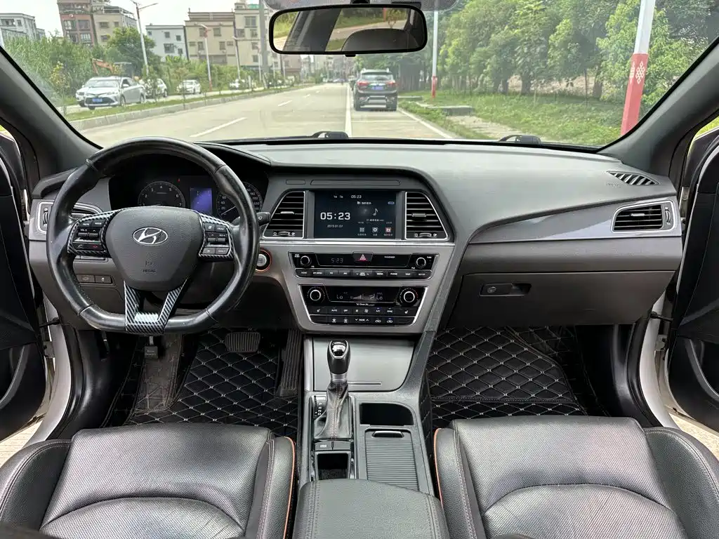 Hyundai Sonata 2017 — фото 15