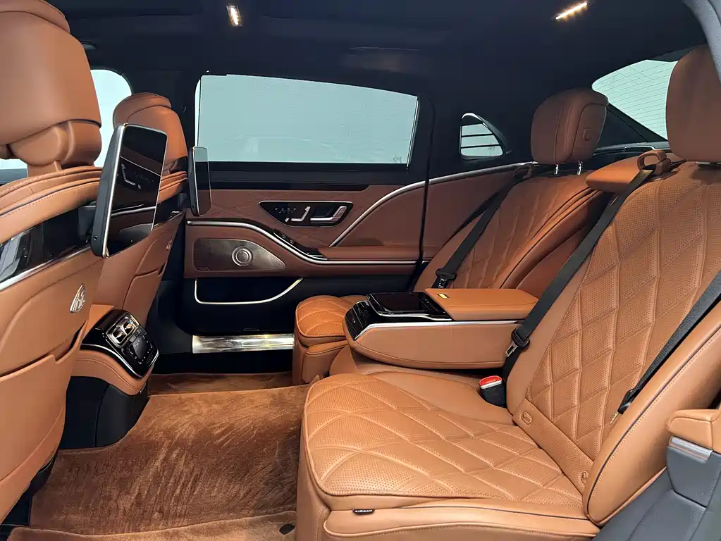 Mercedes-Benz S-Class 2023 — фото 16