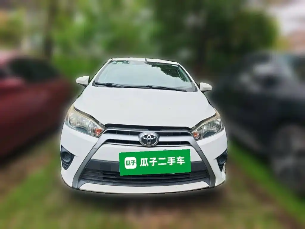 Toyota Yaris L 2015