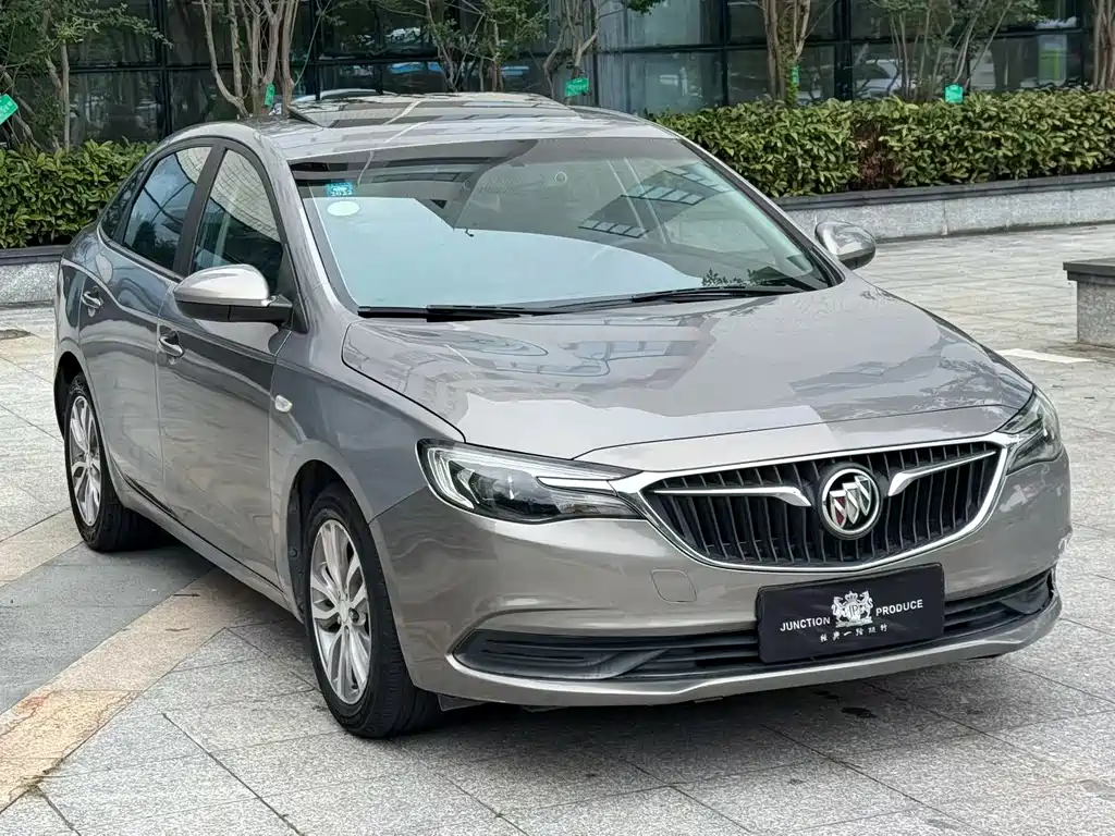 Buick Excelle 2018 — фото 3