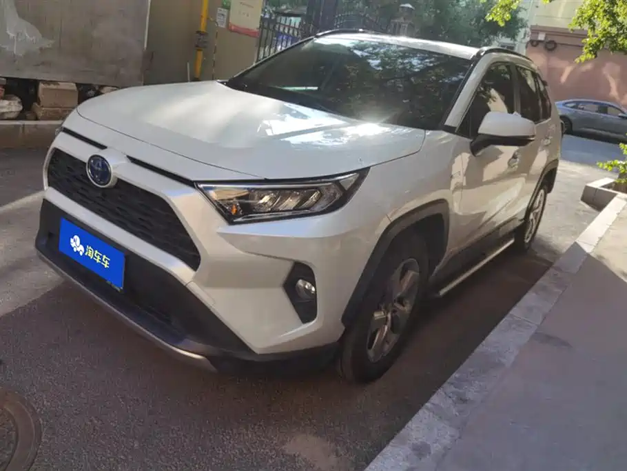Toyota RAV4 2021