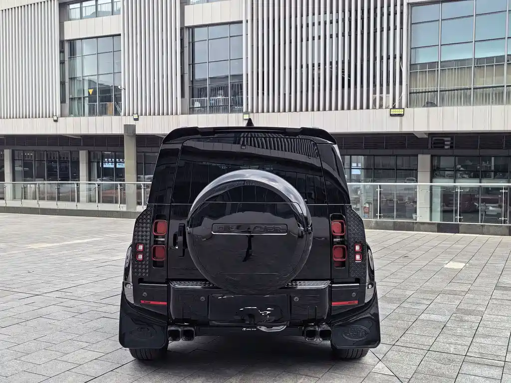 Land Rover Defender 2024 — фото 19