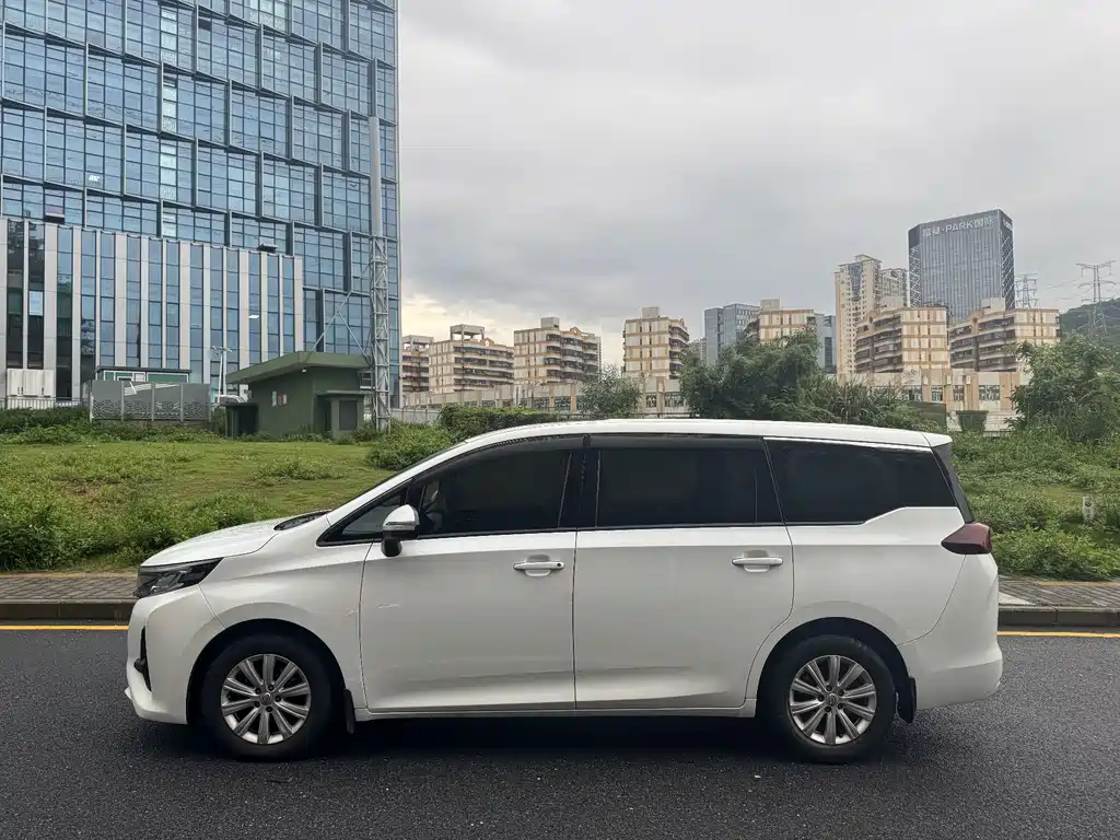 GAC Motor Trumpchi M6 2020 — фото 5