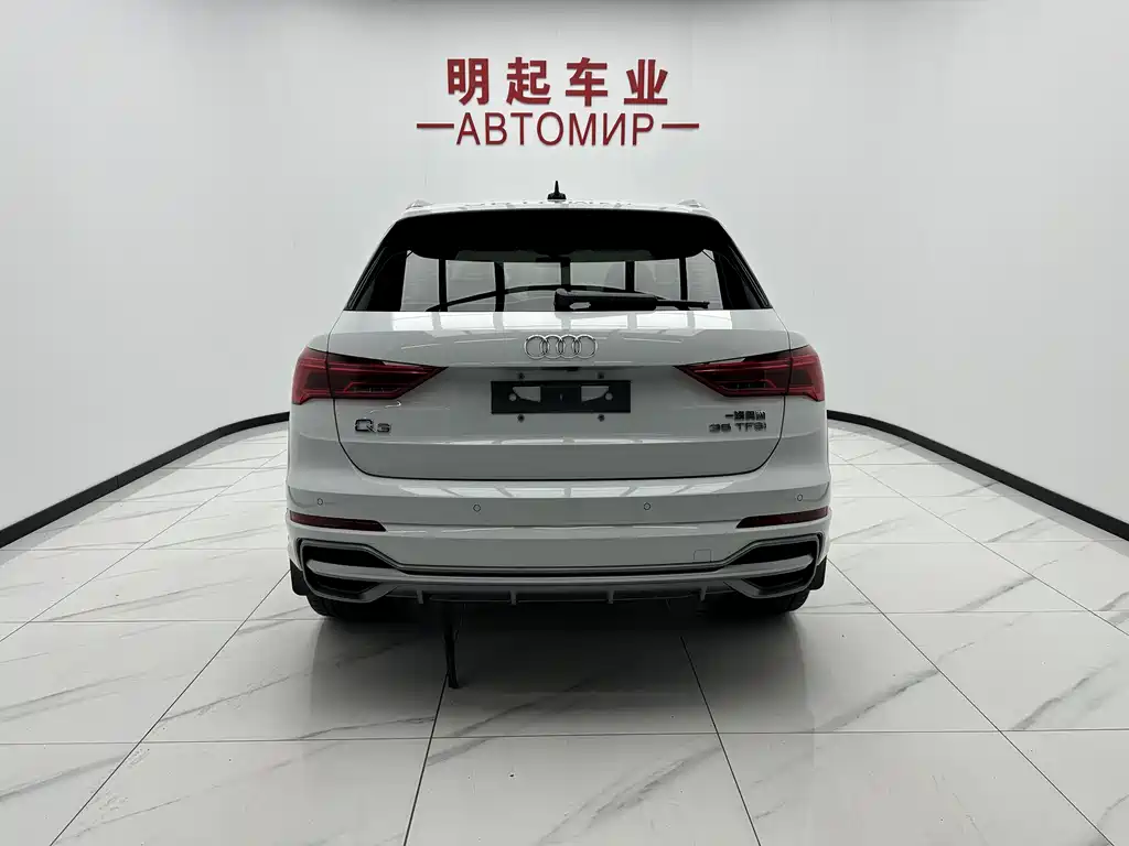 Audi Q3 2023 — фото 10