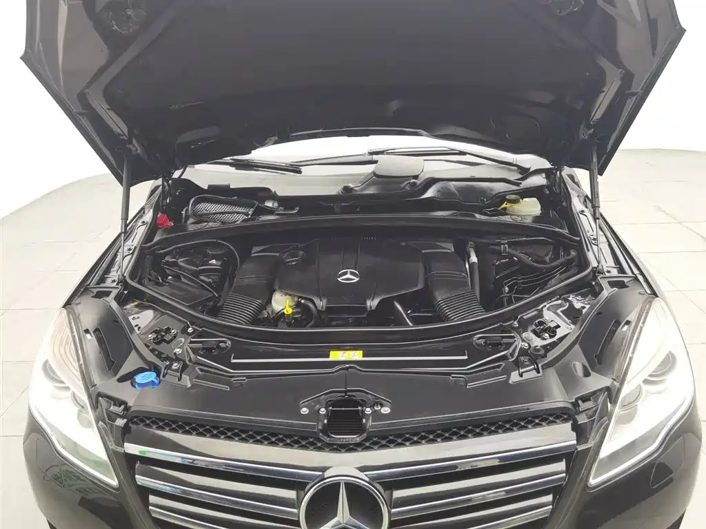 Mercedes-Benz R-Class 2016 — фото 18