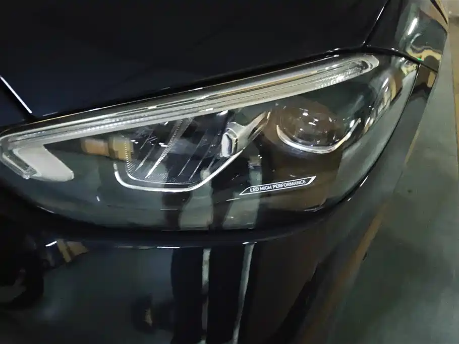 Mercedes-Benz C-Class 2023