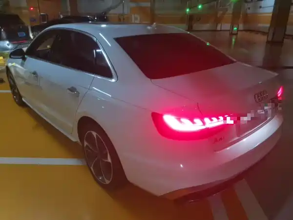 Audi A4L 2024