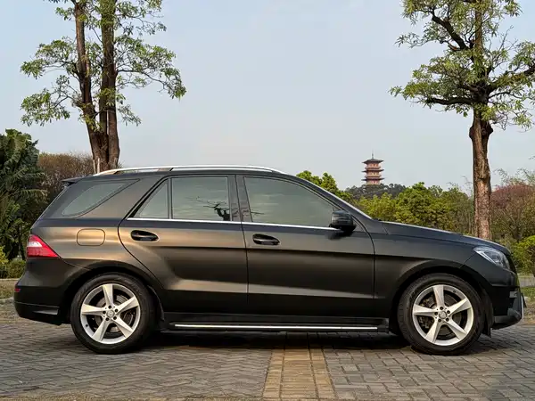Mercedes-Benz M-Class 2014