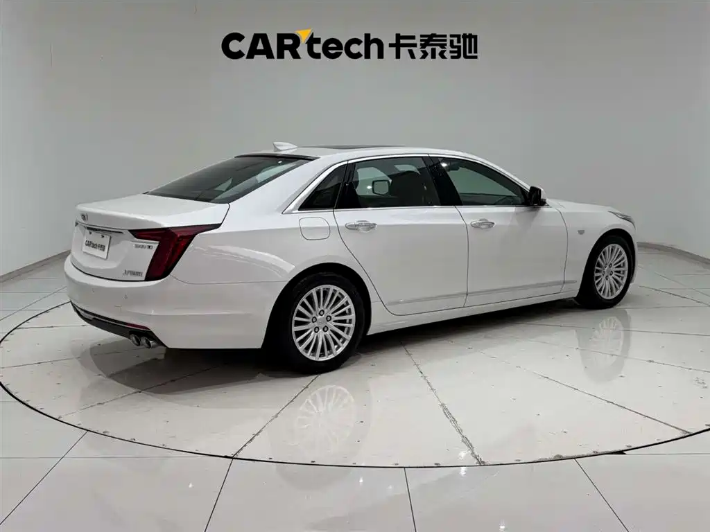 Cadillac CT6 2023 — фото 11