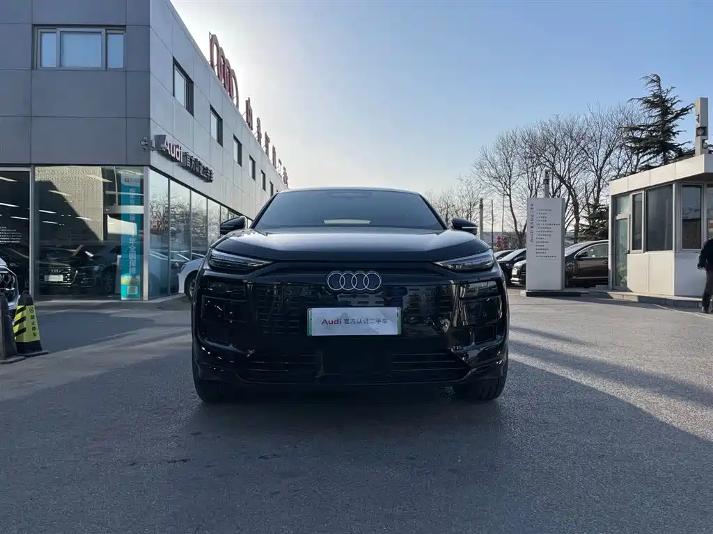 Audi Q6L Sportback e-tron 2025 — фото 2