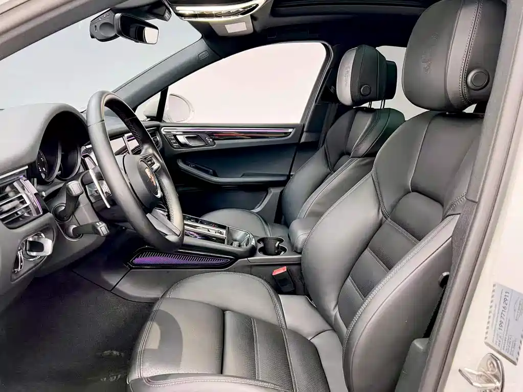 Porsche Macan 2022 — фото 13