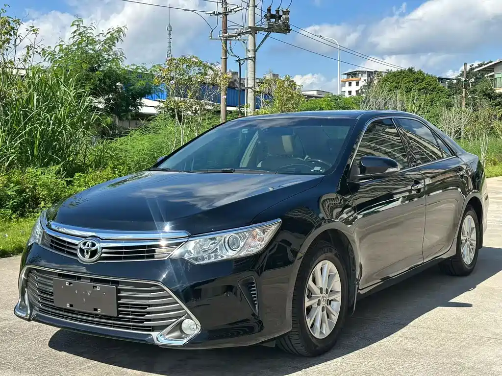 Toyota Camry 2016