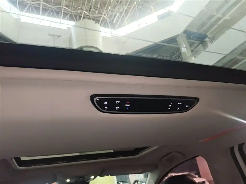 GAC Motor Trumpchi M8 2019 — фото 18
