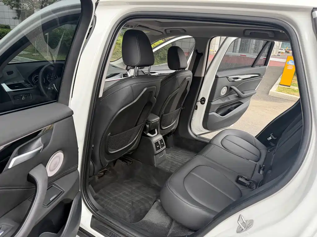 BMW X1 2022 — фото 10