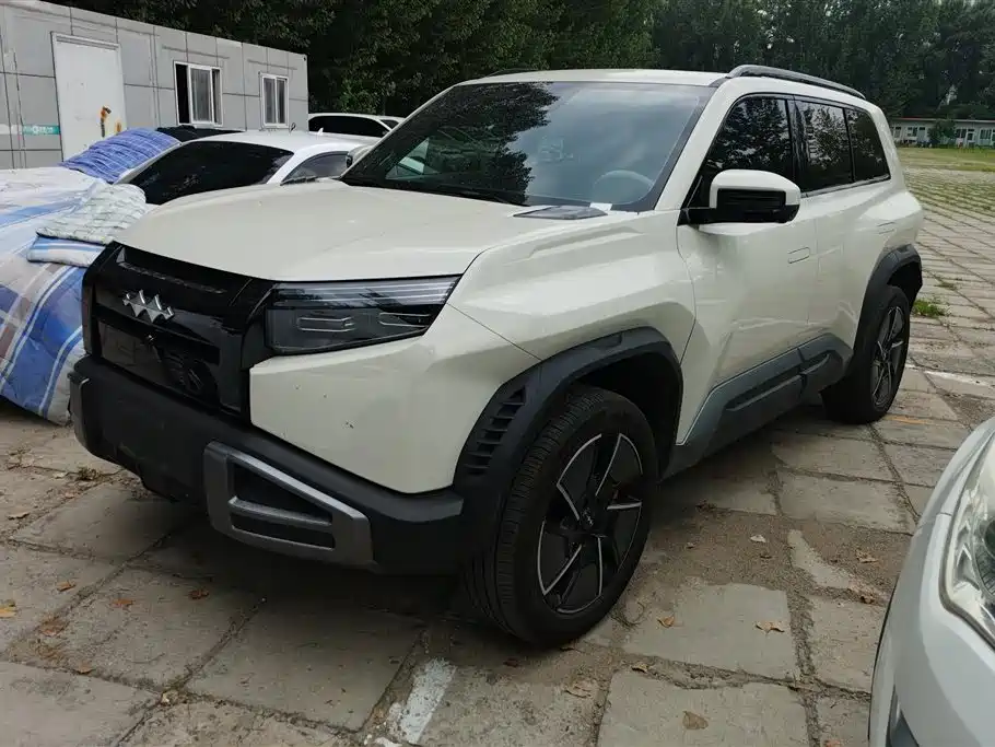 Fang Cheng Bao Titanium 3 2025