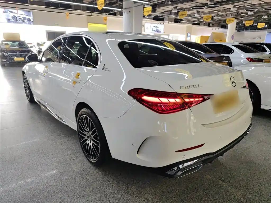 Mercedes-Benz C-Class 2023 — фото 5
