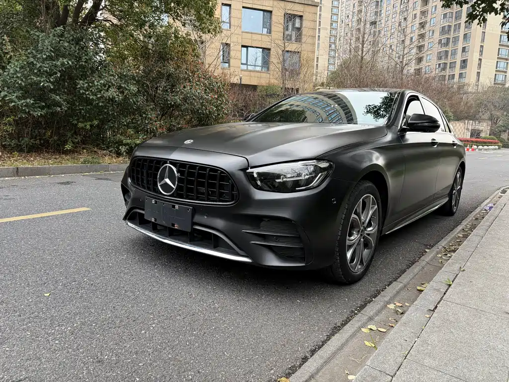 Mercedes-Benz E-Class 2022 — фото 1