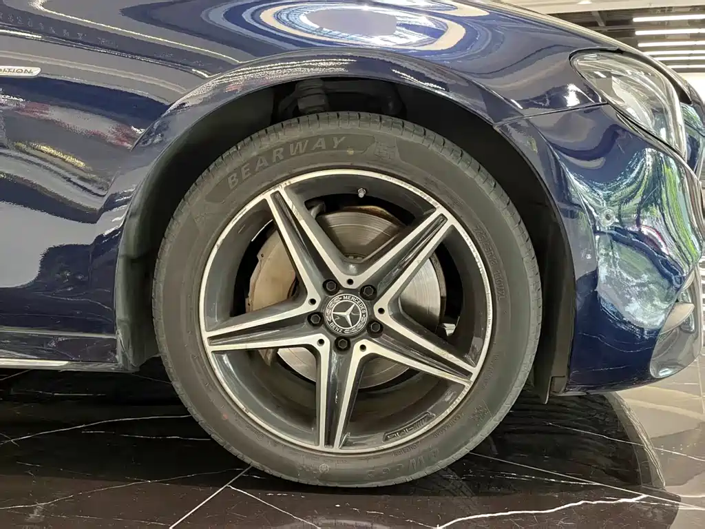 Mercedes-Benz E-Class 2020 — фото 13
