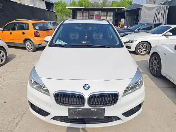 BMW 2 Series Station Wagon 2016