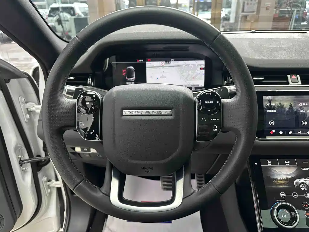 Land Rover Range Rover Evoque 2021 — фото 12