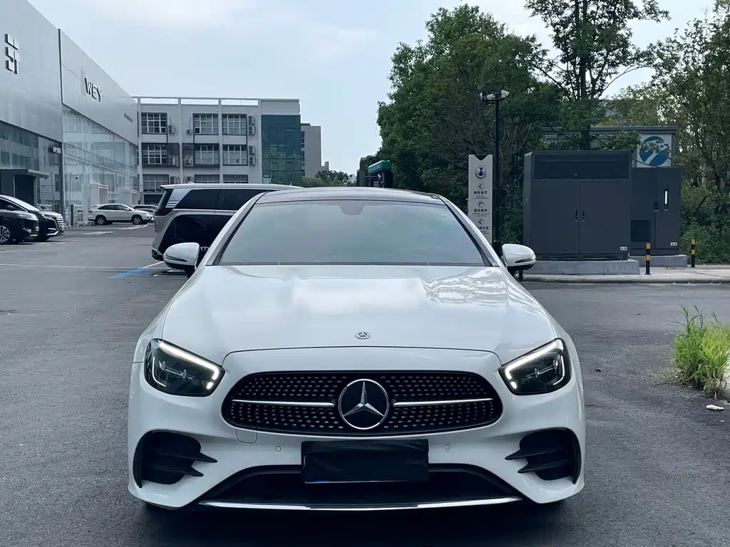 Mercedes-Benz E-Class 2021