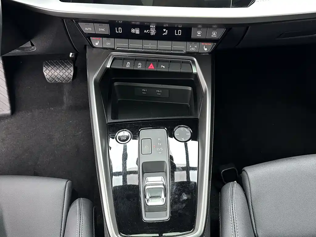 Audi A3 2022 — фото 14