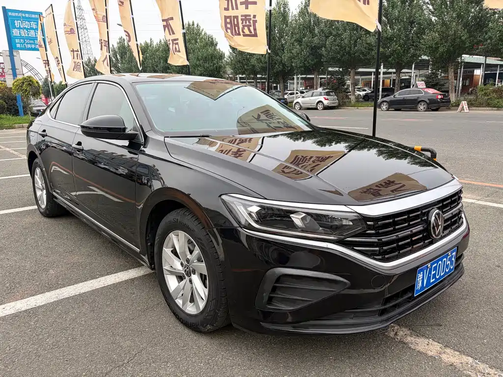 Volkswagen Passat 2023