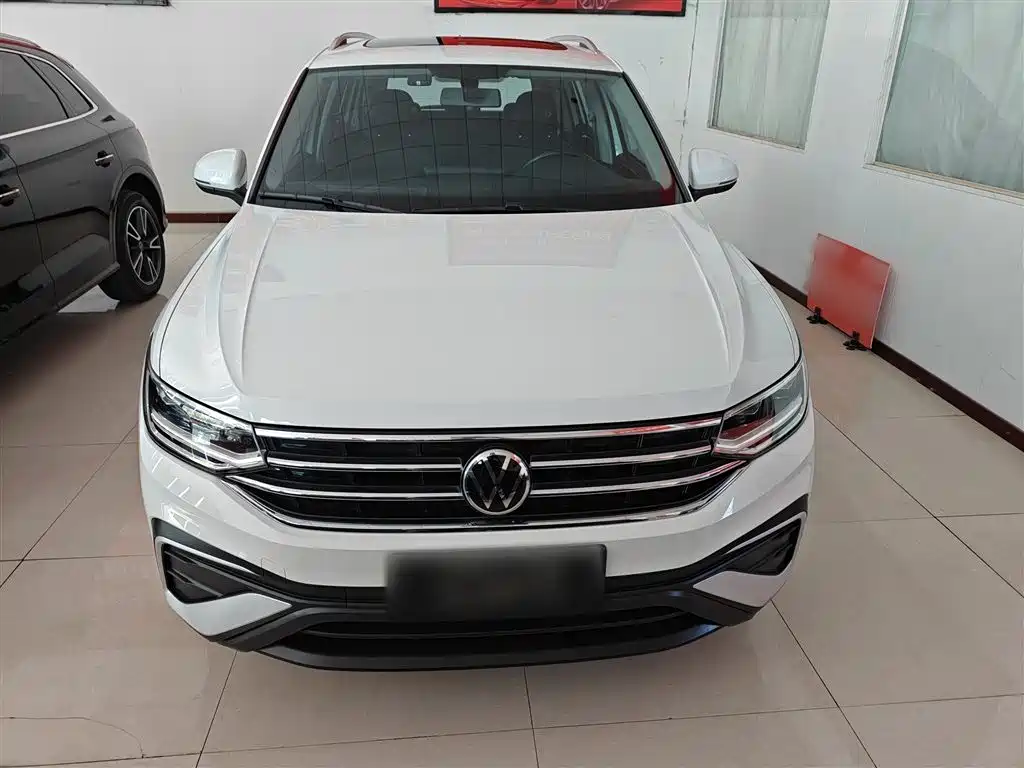 Volkswagen Tiguan L 2021 — фото 8