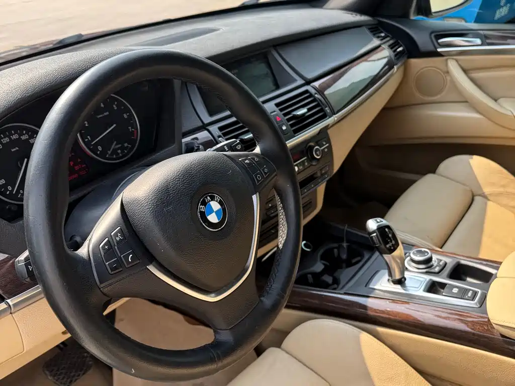 BMW X5 2013 — фото 9