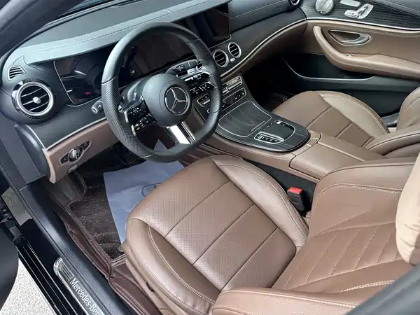 Mercedes-Benz E-Class 2022