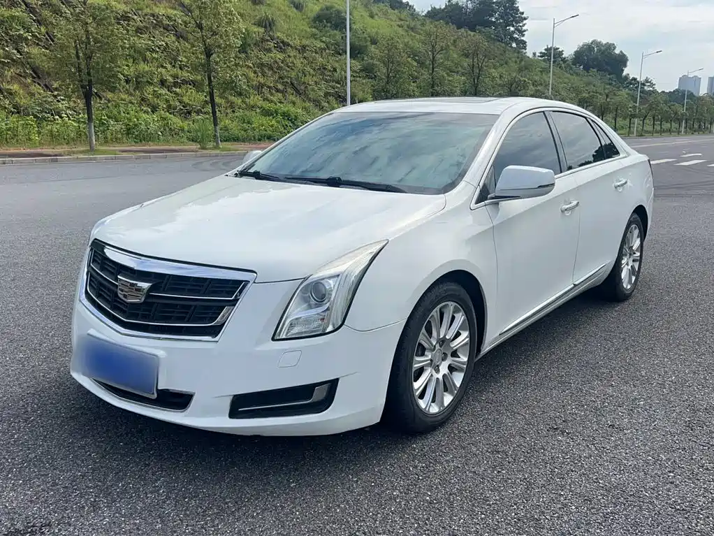 Cadillac XTS 2017 — фото 16