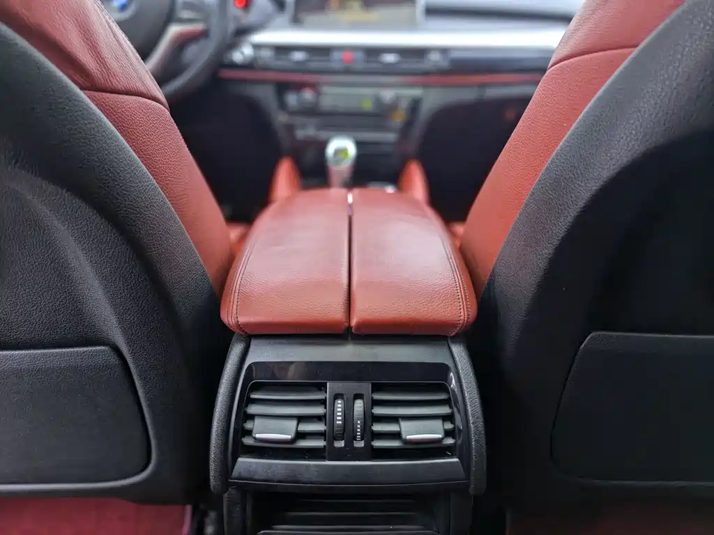 BMW X6 2016 — фото 12