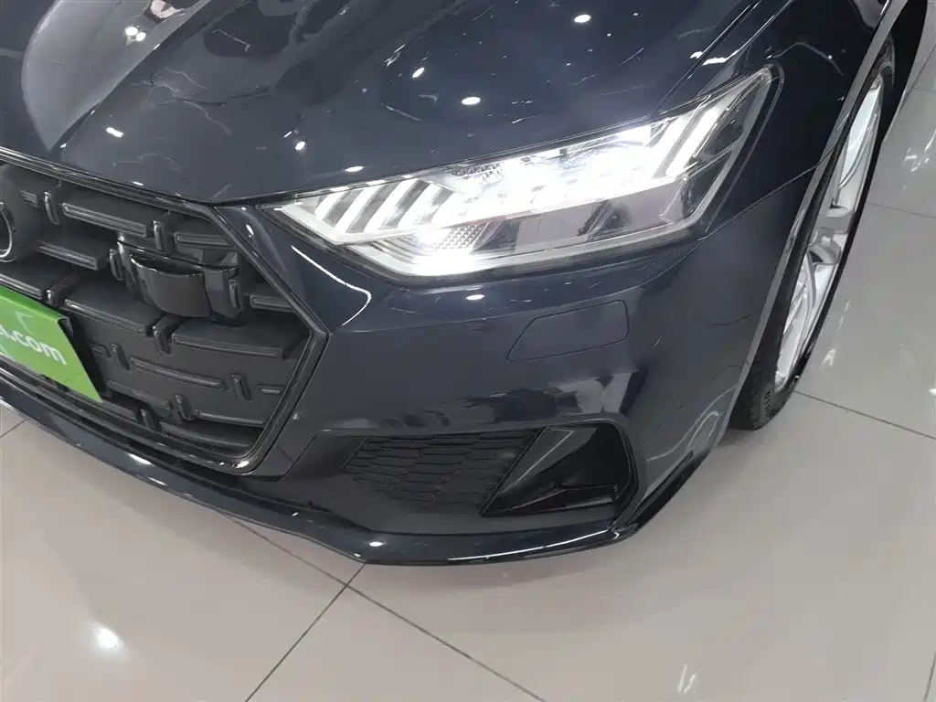Audi A7L 2023 — фото 24