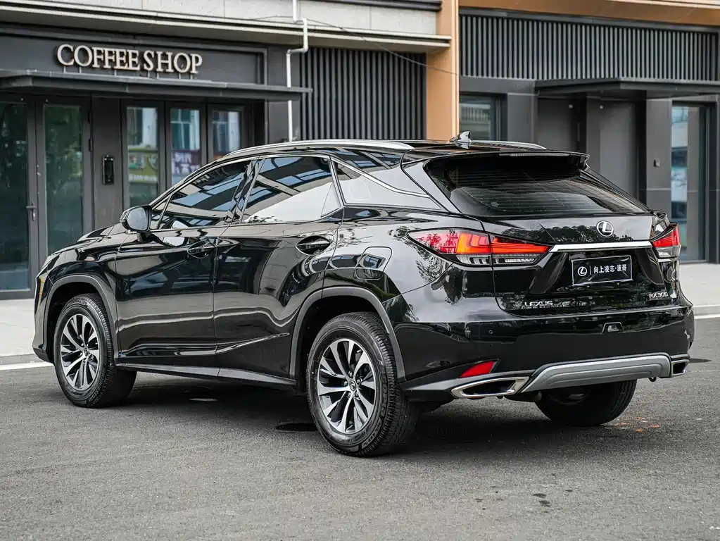 Lexus RX 2022