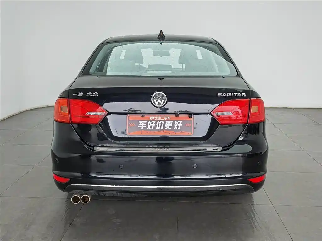 Volkswagen Sagitar 2013