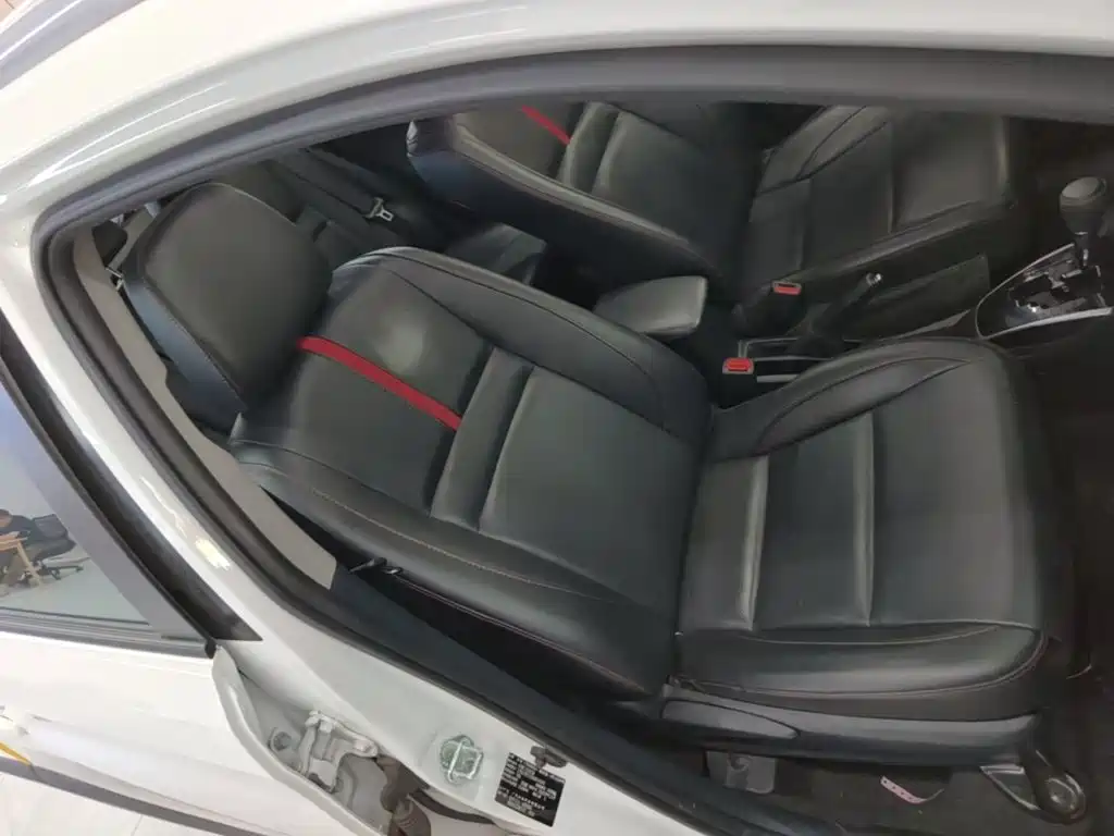 Toyota Yaris L 2022