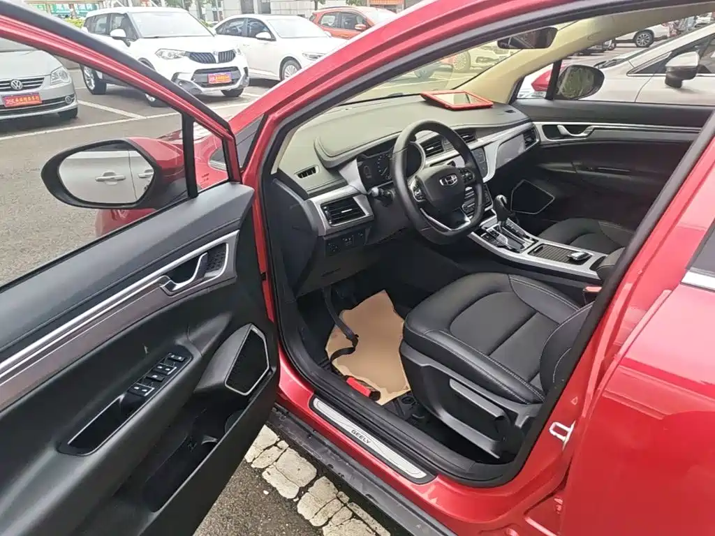 Geely Emgrand GS 2019 — фото 12